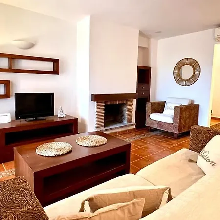 House With Terraces Overlooking The Sea Apartmán *